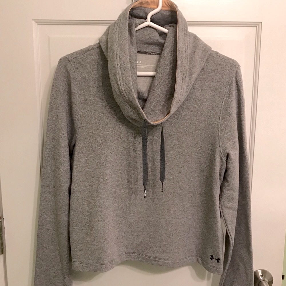 Under Armour Grey Long Sleeve Funnel Hoodie, Like New!